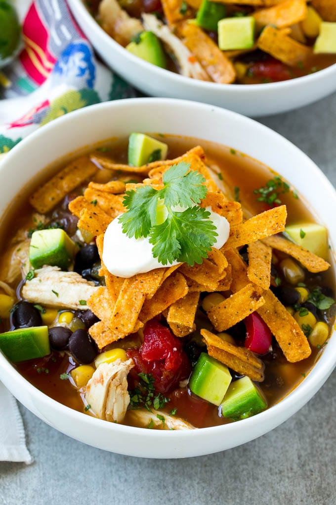 sopa de tortilla de pollo hervida