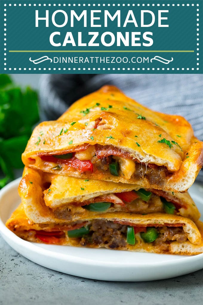 Receta Calzone |  Bolsillos de pizza #pizza #calzone #pepperoni #salchicha #pimientos # cena #Cazuelas online#queso