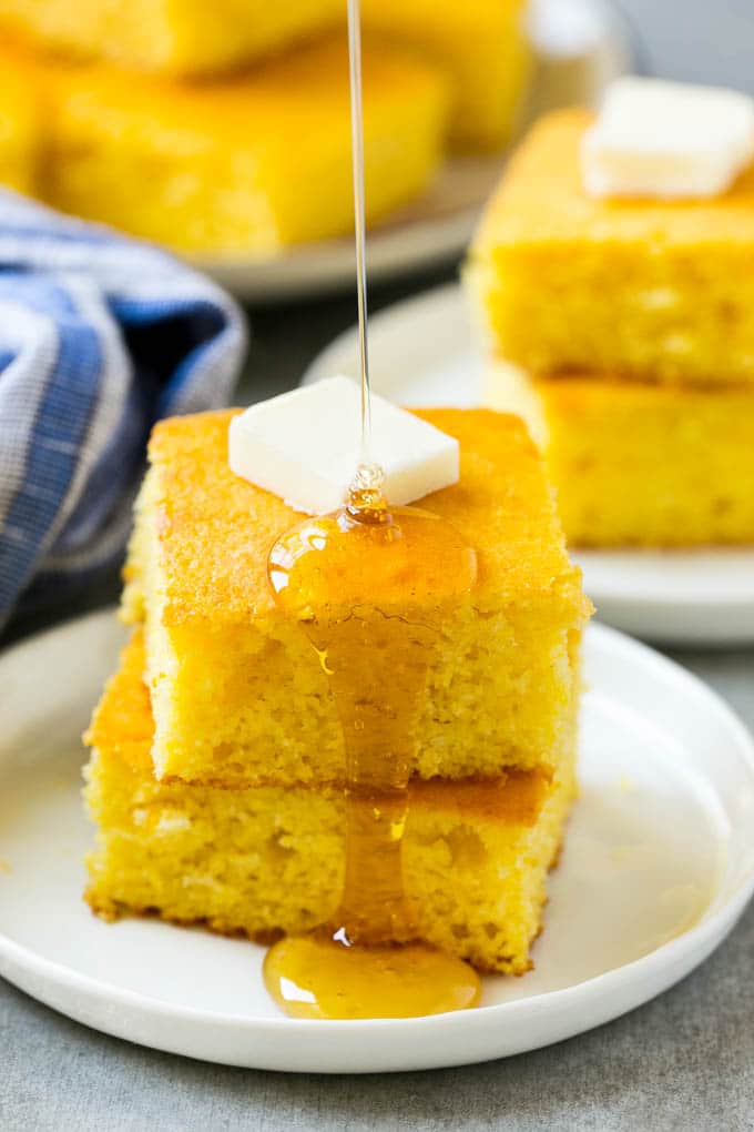 Pan de maíz con miel