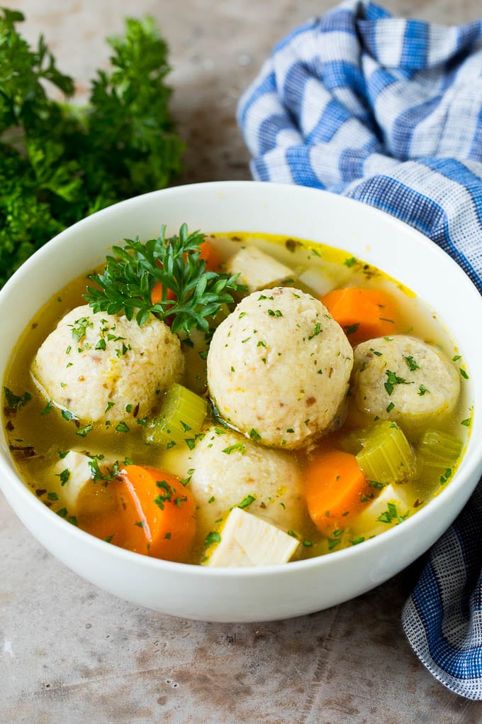 Sopa de bolas de matzá