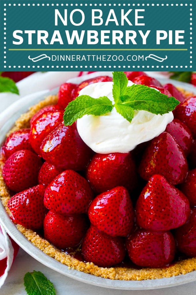 Esta tarta de fresas frescas es una delicia sin hornear hecha con una corteza de galleta Graham.