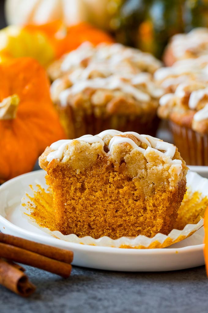Muffins de calabaza con streusel de azúcar moreno