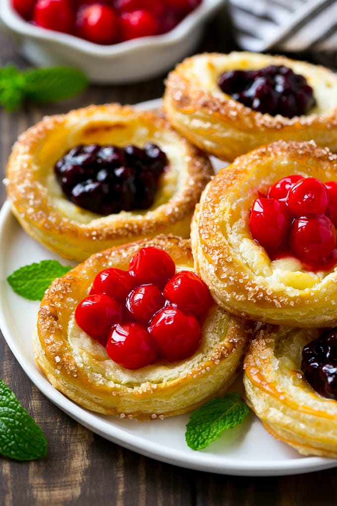 Queso crema danés con fruta