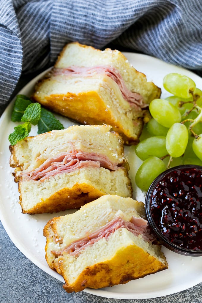 Sándwich Monte Cristo (¡estilo Disneyland!)