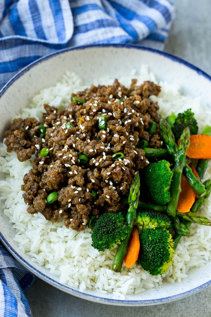 Cuencos de carne coreanos