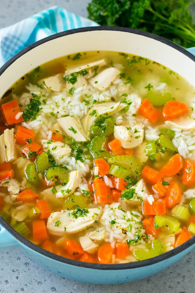 Sopa de pollo y arroz
