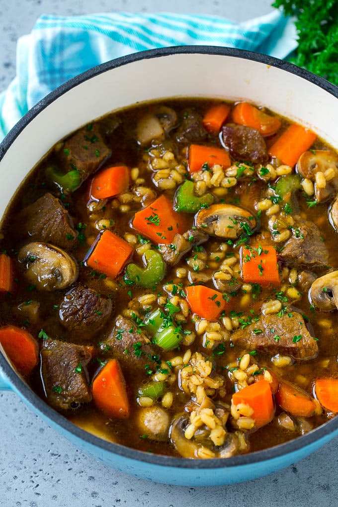Sopa de carne con cebada