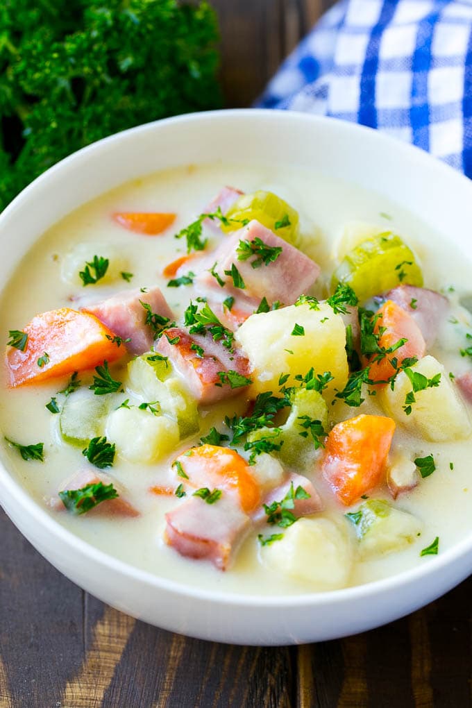 Sopa de papas y jamón