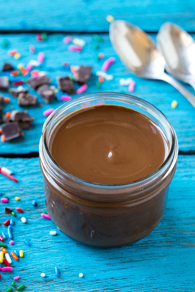 Una olla mágica de concha de chocolate.
