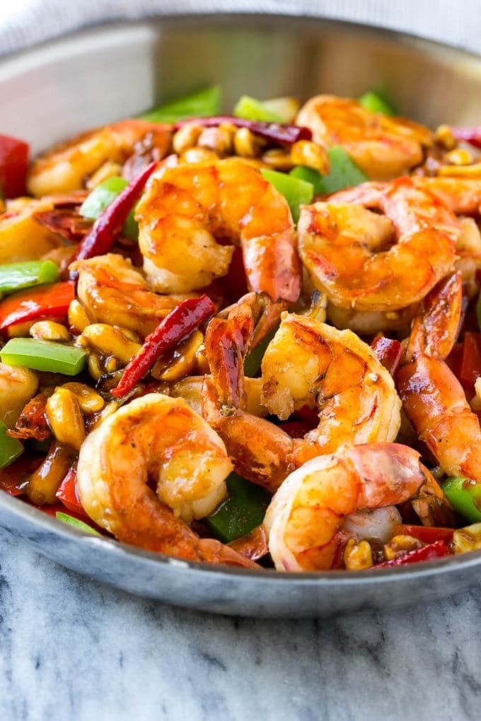 Camarones Kung Pao con Pimientos, Cacahuetes y Pimientos.