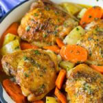 Pollo a la brasa con zanahorias y patatas