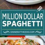 Estos fideos de un millón de dólares son fideos tiernos mezclados con una salsa abundante, luego cubiertos con cuatro tipos de queso y cocinados a la perfección.