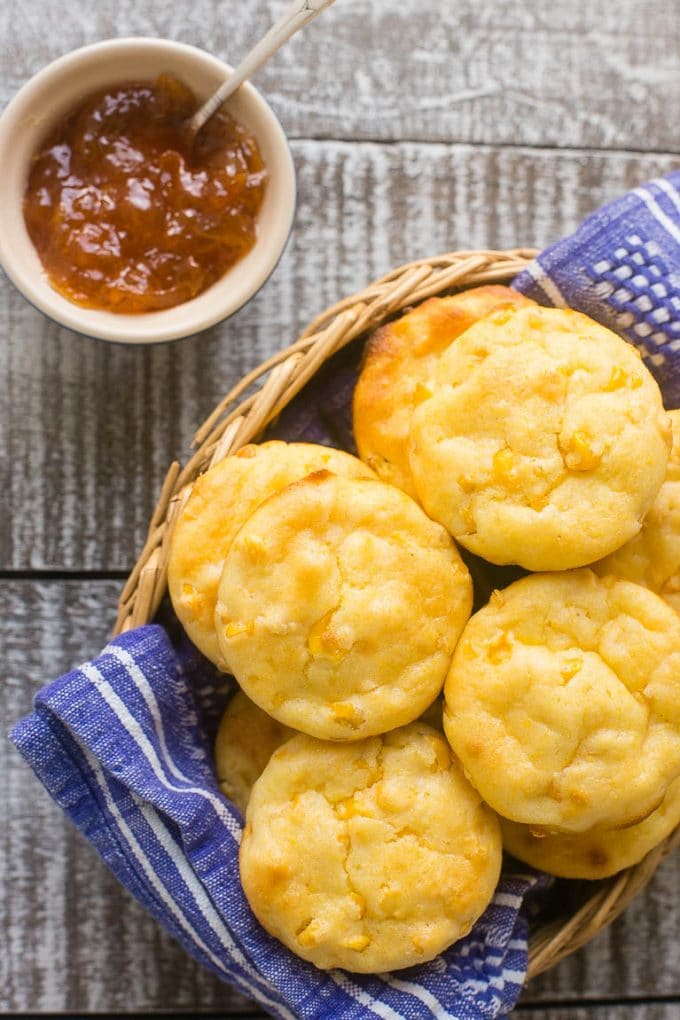 Mini pudín de pan de maíz