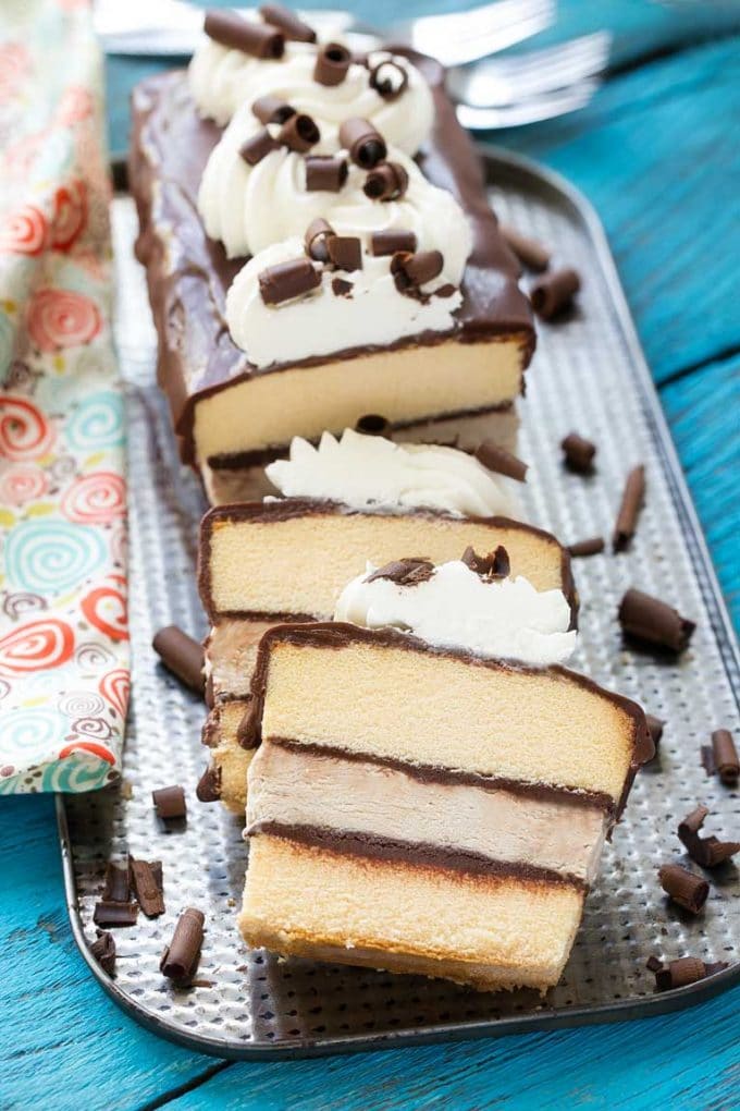 Pastel helado de tiramisú